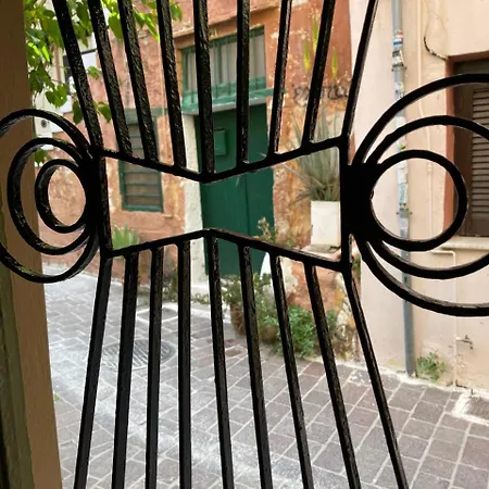 Chrynigema ハニア