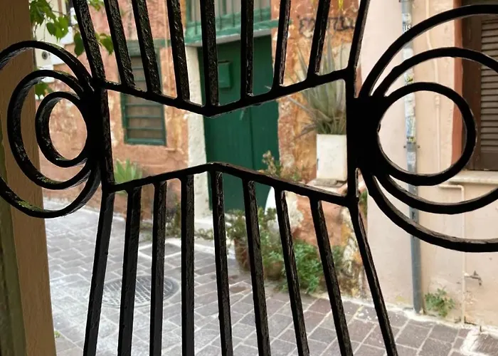 Chrynigema Χανιά